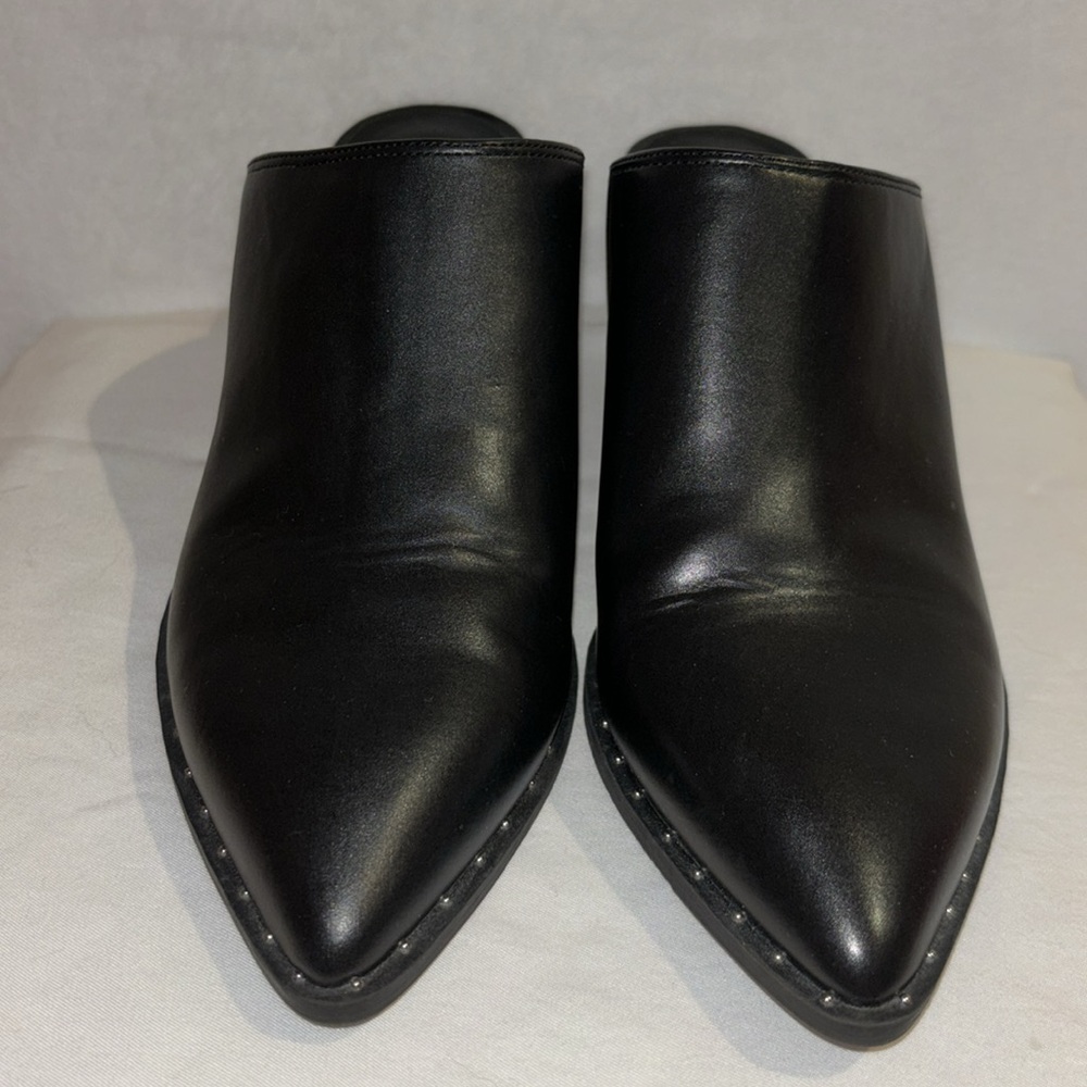 Abound Black Pointed Toe Stud-Trim Leather Mules